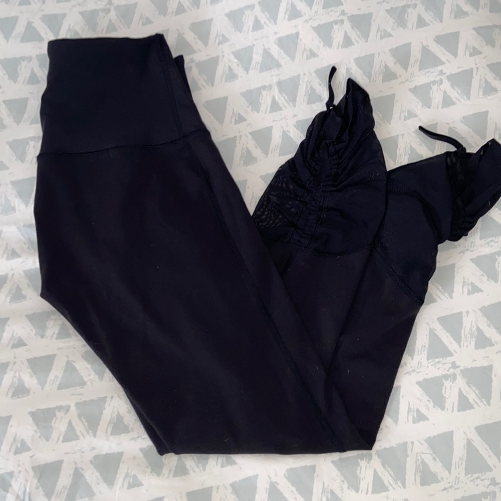 Lululemon size 4, high waisted, black leggings